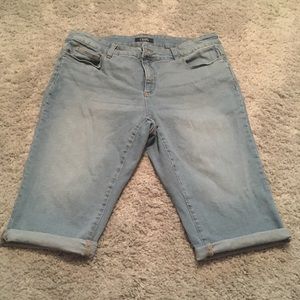 Chaps Plus Sized Bermuda Shorts 16W